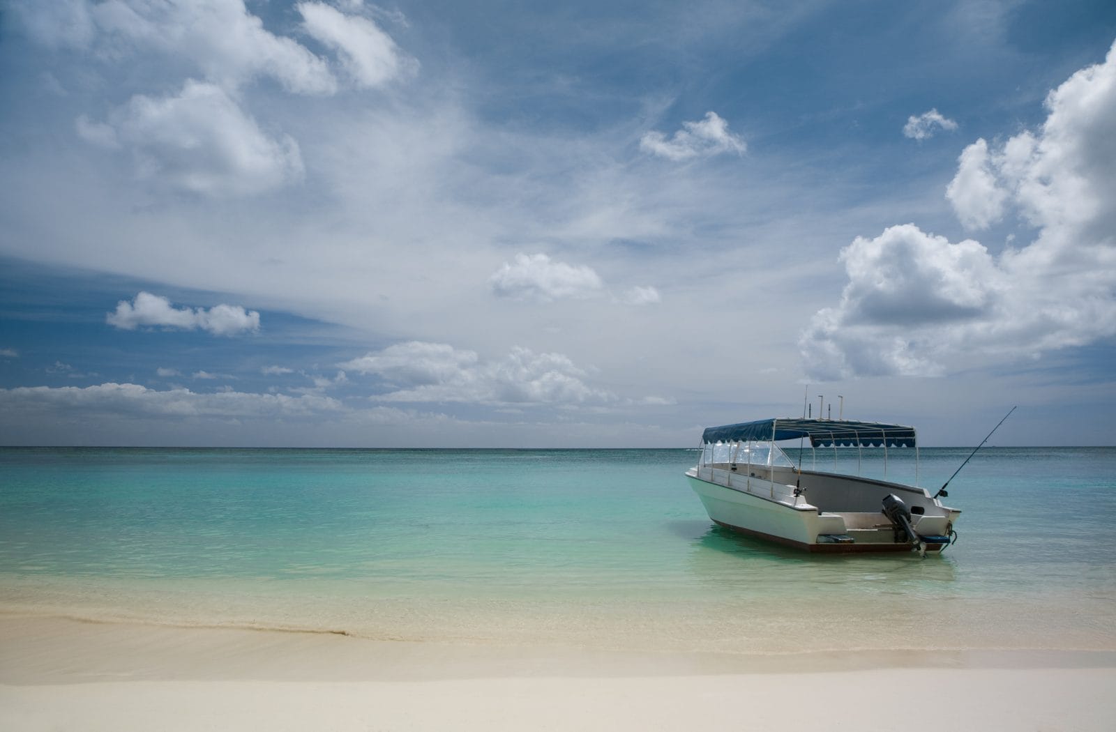 Enjoy A Tour In A Glass Bottom Boat In The Cayman Islands The Residences Grand Cayman Rentals