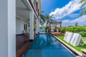 deck house with pool view