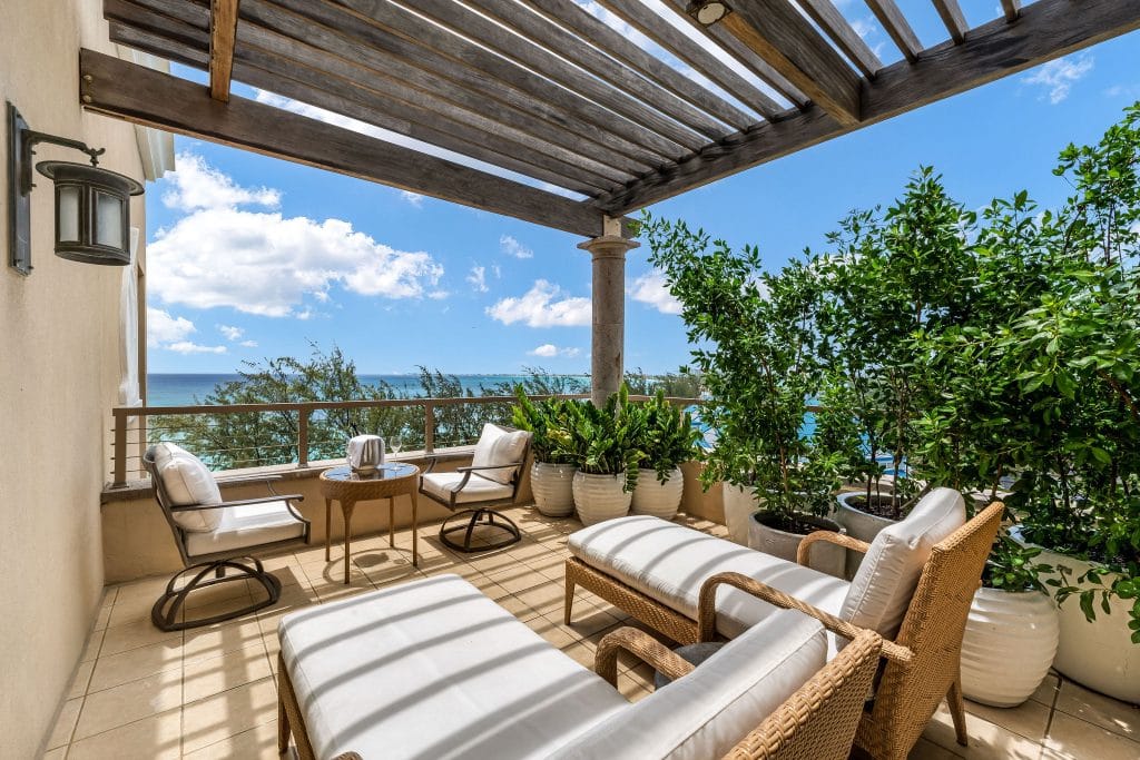 Relax in one of our luxury accomodations on the Cayman Islands